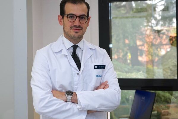 Dr. Gimeno, especialista en cirugía micrográfica de Mohs