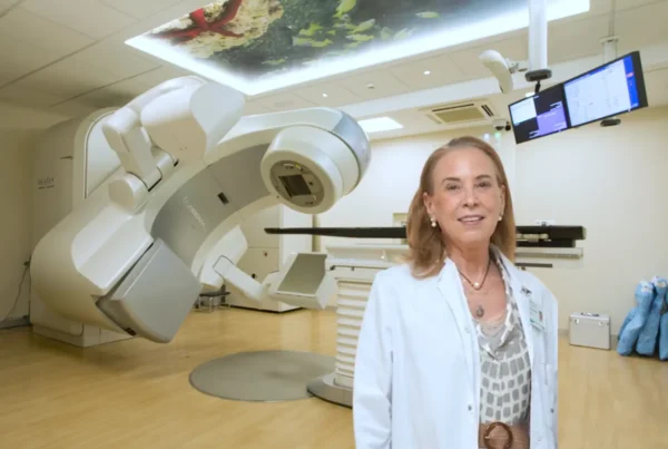 La doctora Elia del Cerro explica cómo será la radioterapia del futuro
