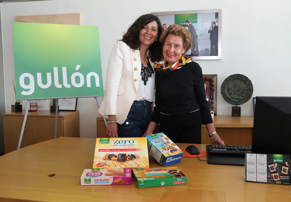 Lourdes Gullón y María Teresa Rodríguez