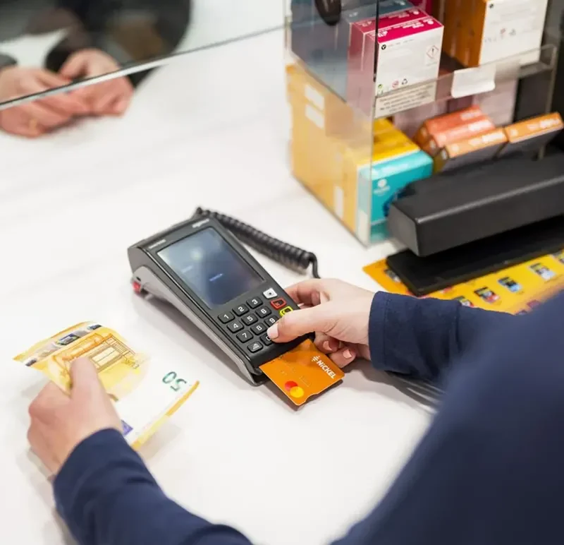 Nickel sobre la desaparición del dinero en efectivo