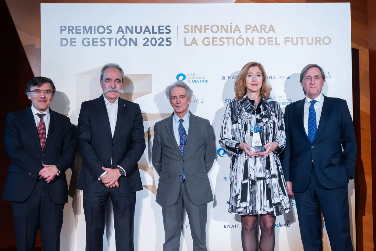 CEG estrena el Premio CEO 5.0 concediéndoselo ex aequo a Álvarez-Pallete y Laura Urquizu