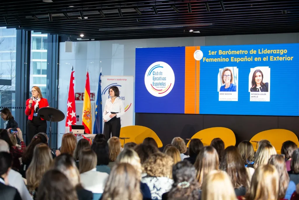 reunión Club de Ejecutivas Españolas en el Exterior