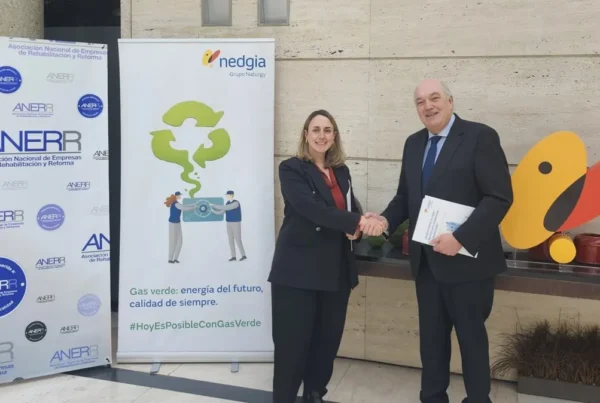 Firma-acuerdo-Nedgia-Asociación Empresas de Reformas