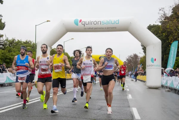 Quirónsalud velará por la salud de los corredores del Medio Maratón de Sevilla 2026