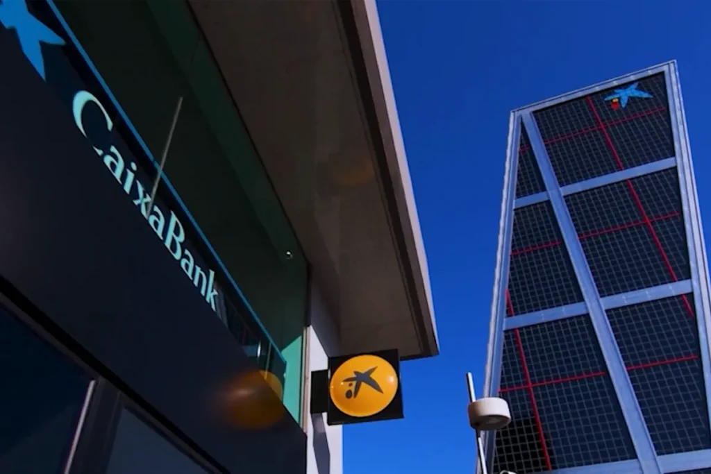 resultados caixabank primer trimestre 2026