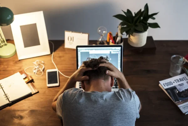 prevenir el aislamiento laboral en el teletrabajo
