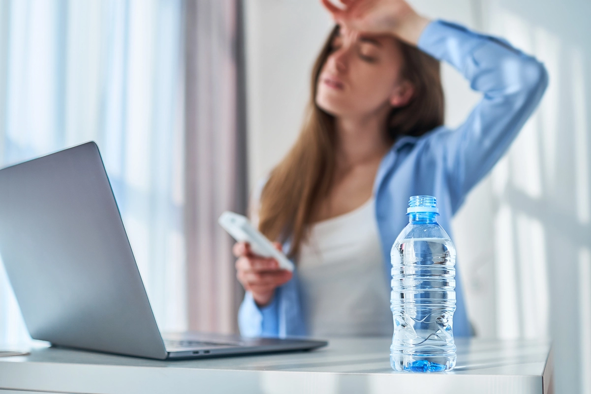Las condiciones del teletrabajo en verano pueden llegar a ser muy sacrificadas