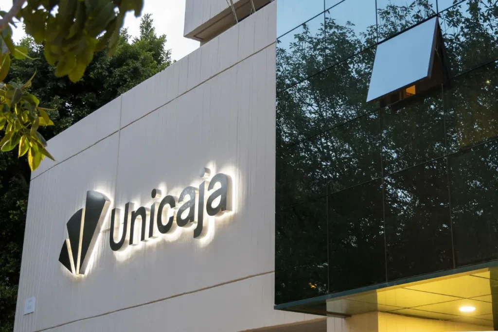 Unicaja resultados primer semestre 2026