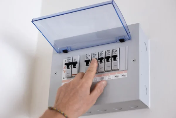precio de la luz hoy 17 de julio de 2026