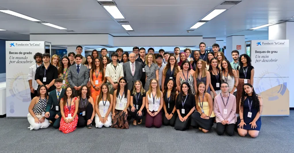 programa de becas de grado de la Fundación la Caixa 2026