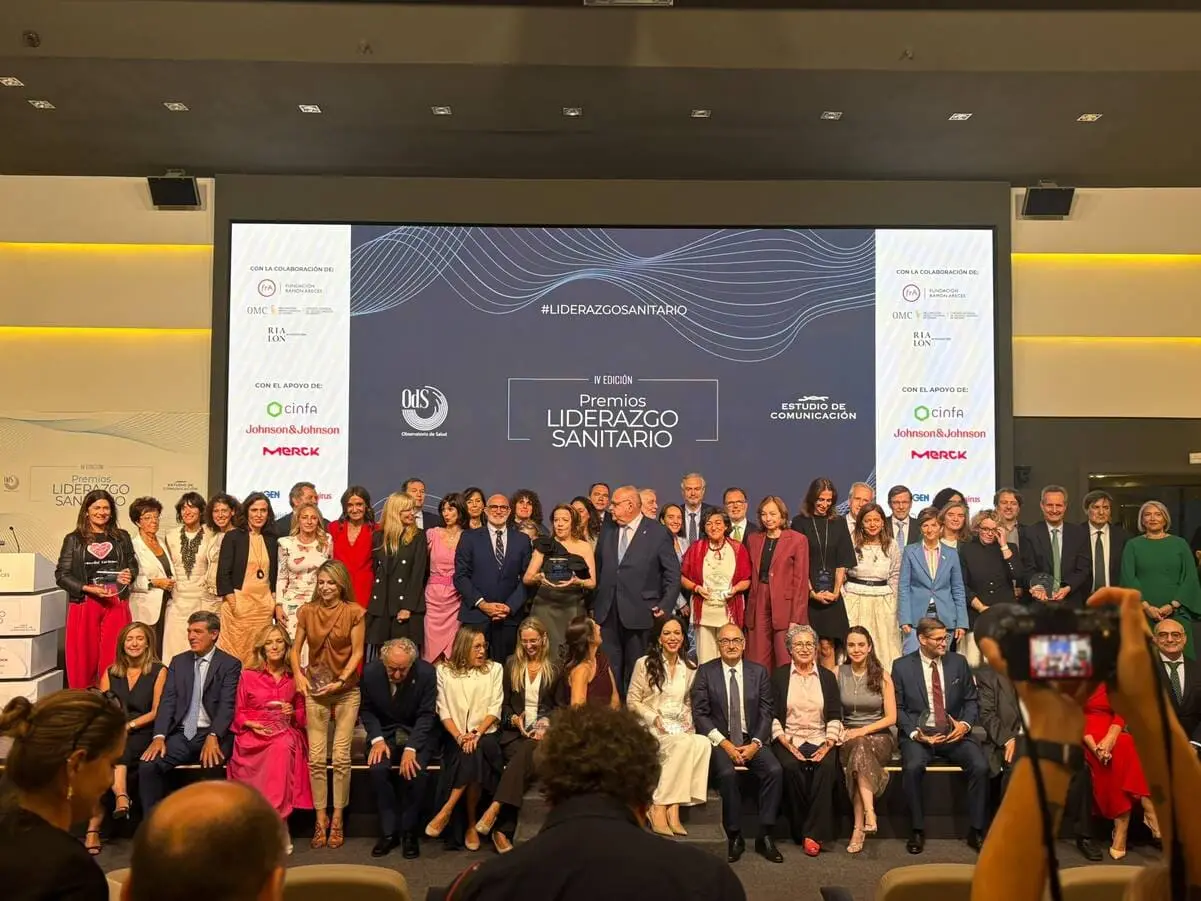 Foto de familia de los Premios Liderazgo Sanitario 2026