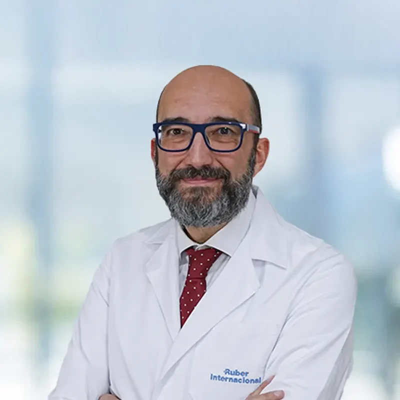 doctor Enrique Grande participa en un estudio que mejora la superviviencia del cáncer de vejiga